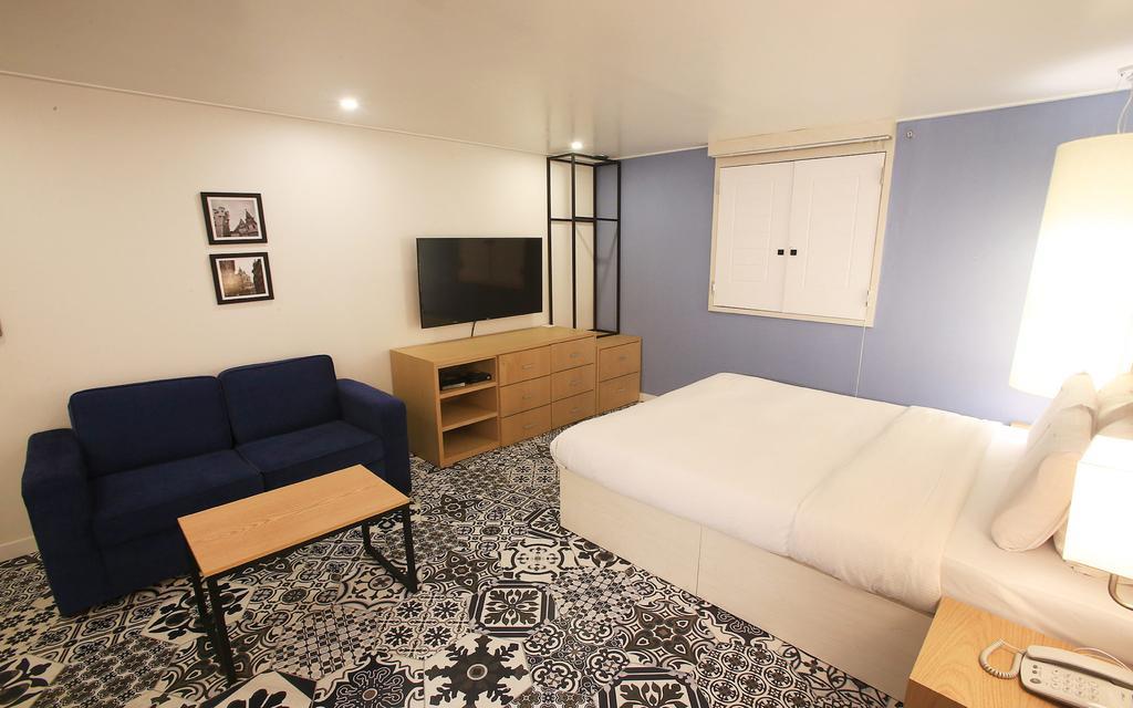 Merdi Hotel Suwon Exterior foto