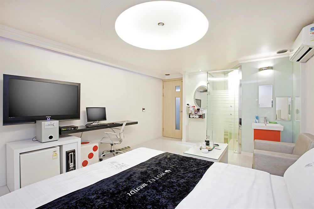 Merdi Hotel Suwon Exterior foto