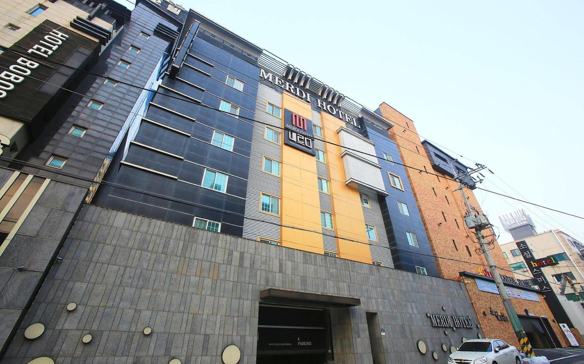 Merdi Hotel Suwon Exterior foto