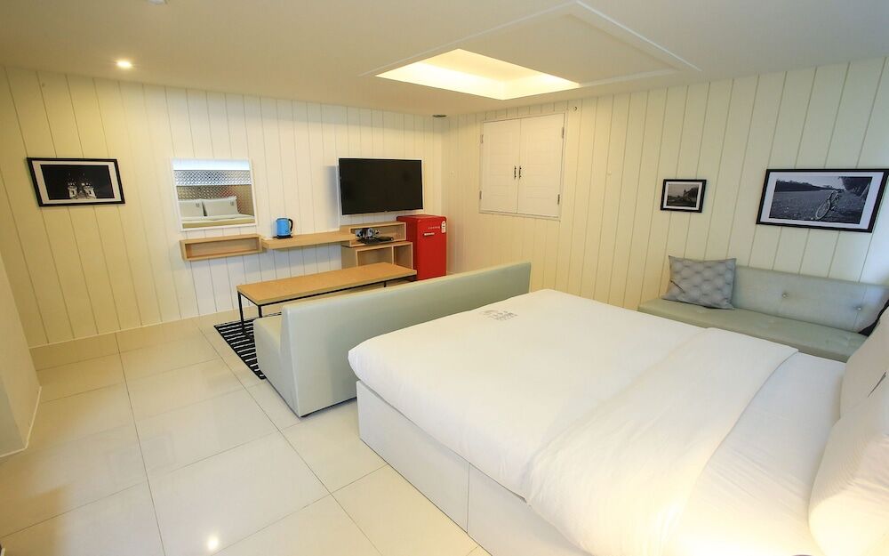 Merdi Hotel Suwon Exterior foto